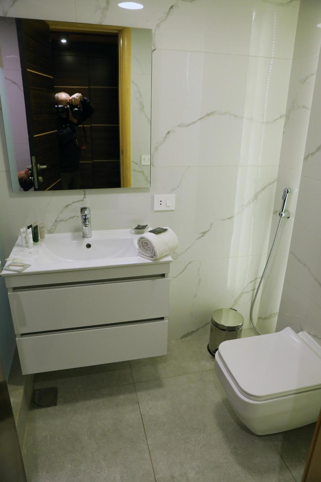 ביירות Imperial Suites Hotel מראה חיצוני תמונה