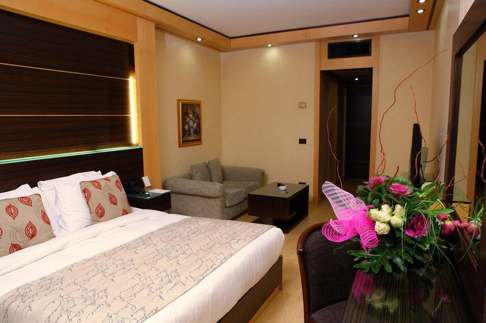 ביירות Imperial Suites Hotel מראה חיצוני תמונה
